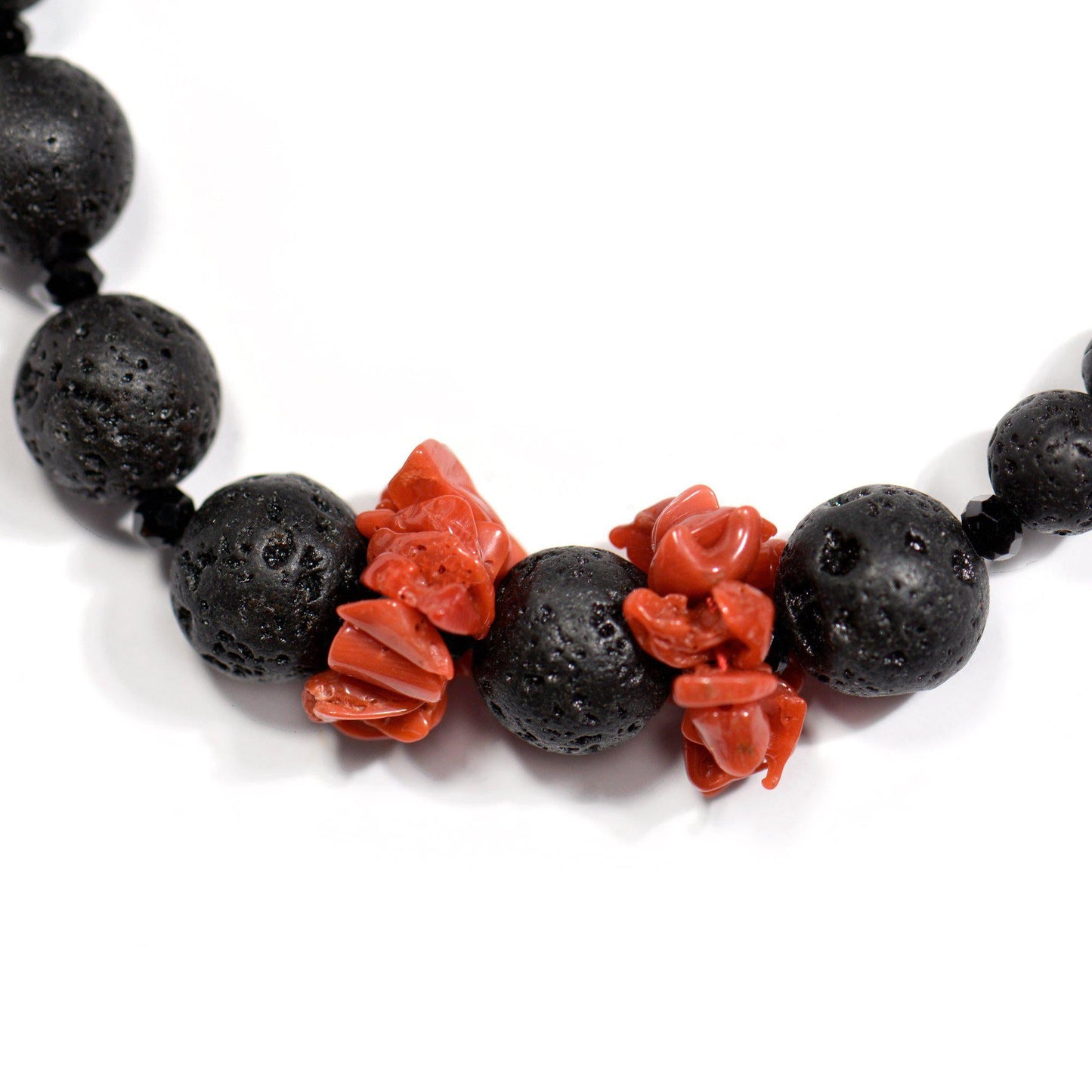 Collana con Pietra Lavica, Corallo rosso ed Onice