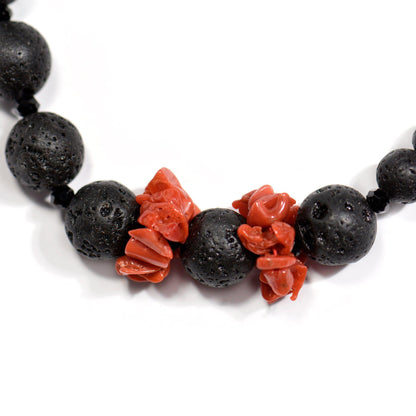 Collana con Pietra Lavica, Corallo rosso ed Onice